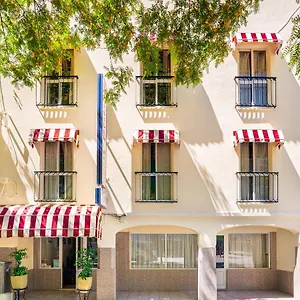 Pensjonat Residencial Capri By Umbral